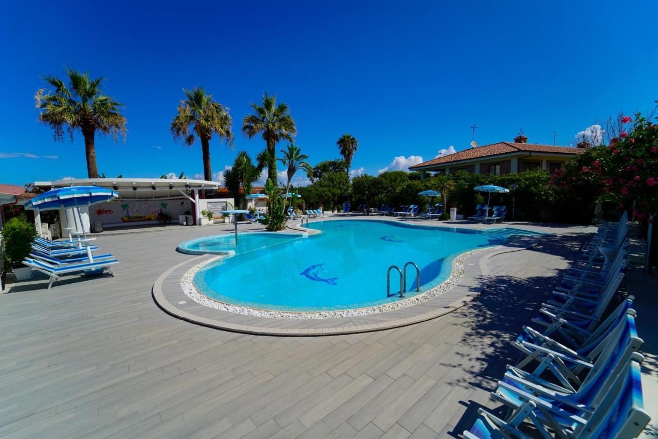 Hotel Residence Le Playe ซานตาโดเมนิกา ภายนอก รูปภาพ