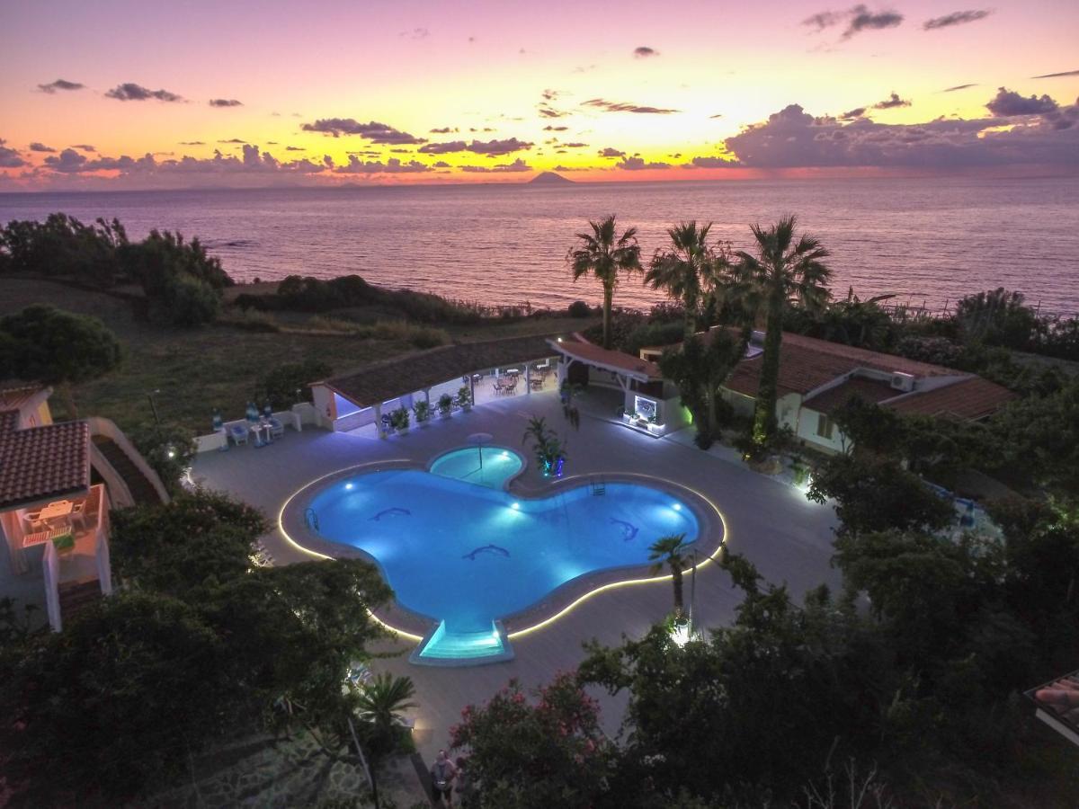 Hotel Residence Le Playe ซานตาโดเมนิกา ภายนอก รูปภาพ